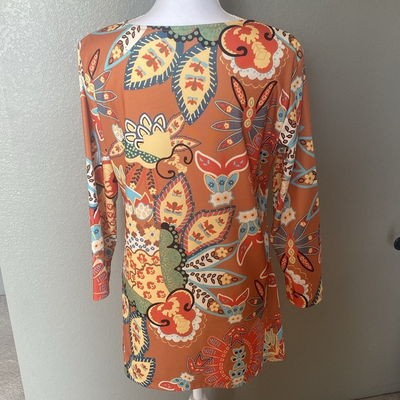 Ladies knit printed tunic, size large - Picture 2 of 4